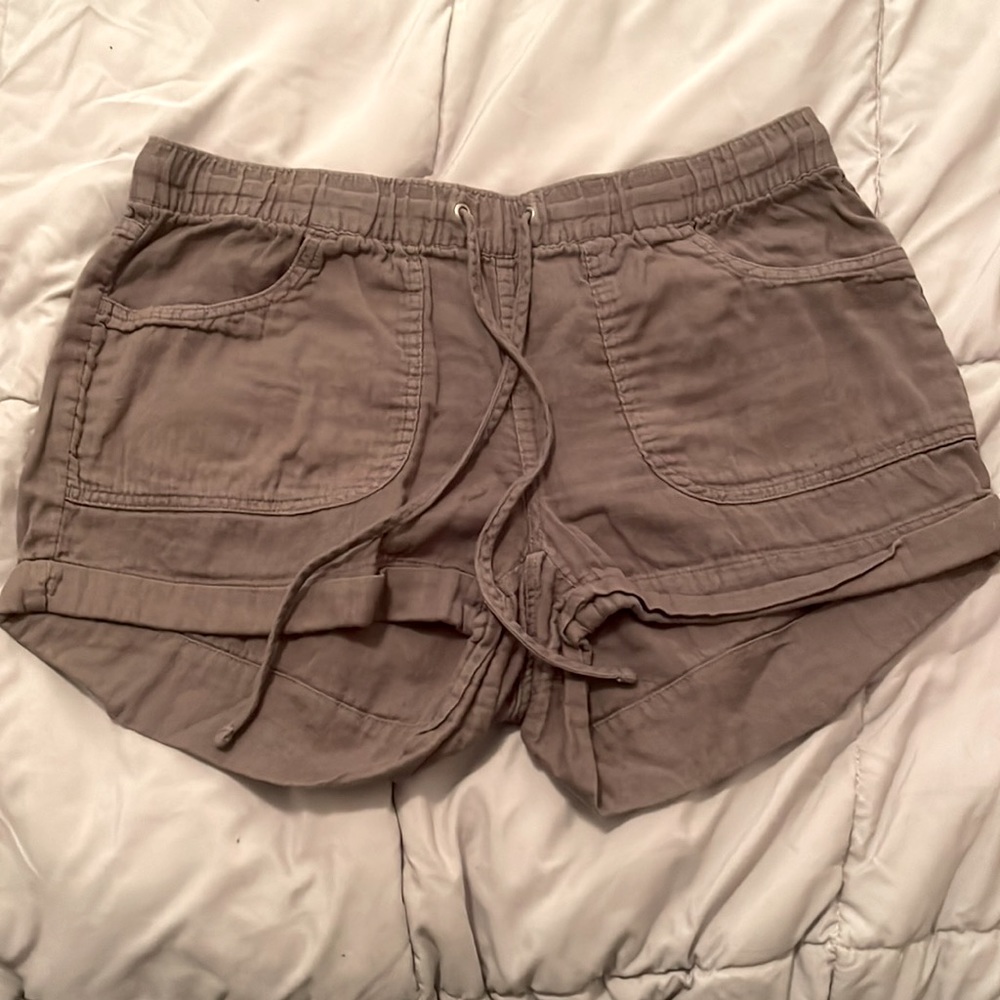Gap Cuffed Shorts
